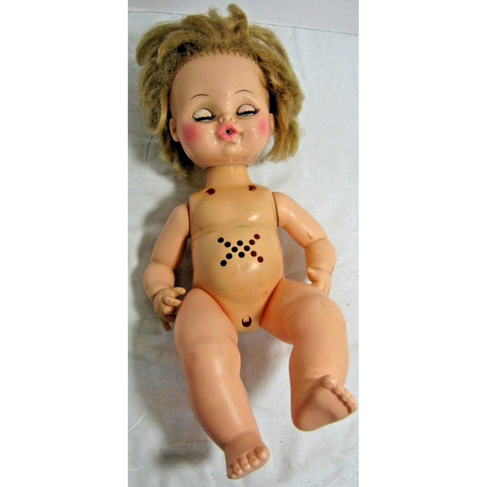 B46) Horseman 1977 12" Rubber Body & Molded Head Sleep w/hair Drink & Wet Naked
